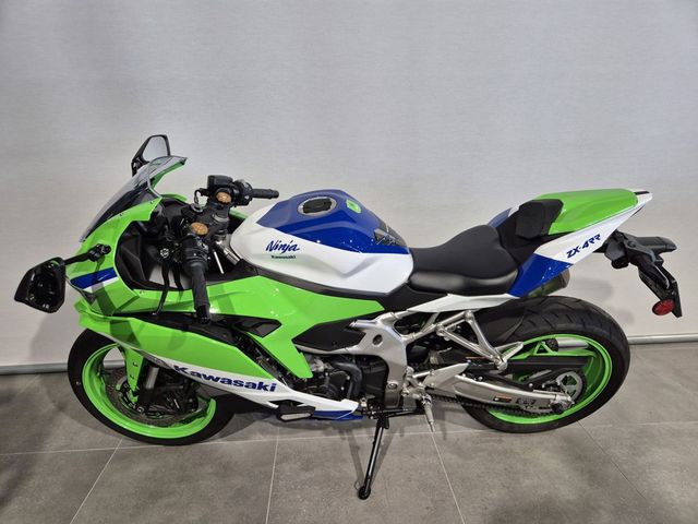 kawasaki - ninja-zx-4rr-40th-anniversary-edition