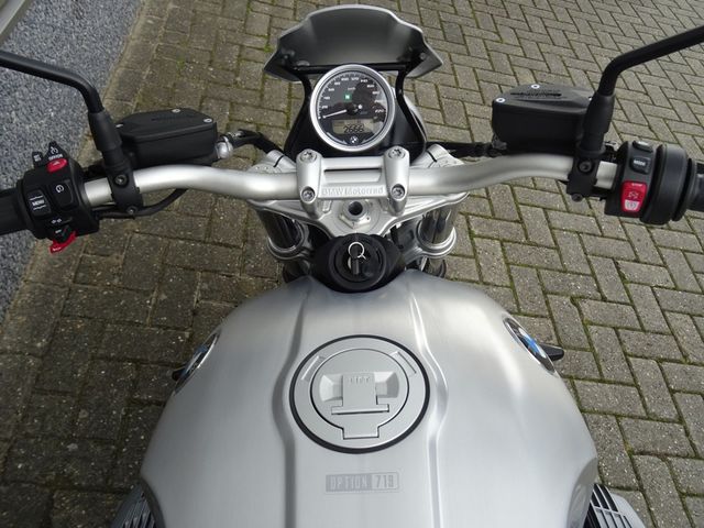bmw - r-nine-t-pure