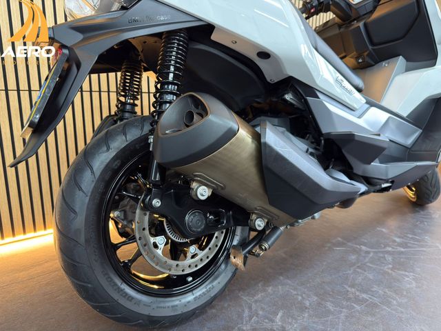 bmw - c-400-gt