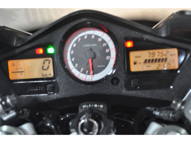 honda - vfr-800-vtec-abs