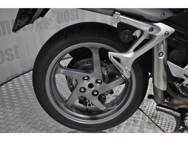 honda - vfr-800-vtec-abs