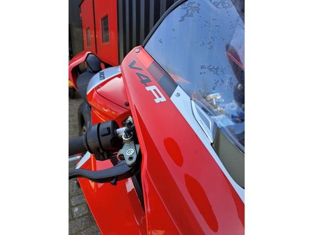 ducati - panigale-v4-r