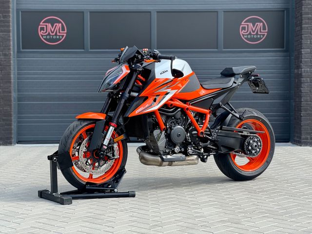 ktm - 1290-super-duke-r
