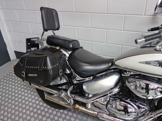 suzuki - vl-800-volusia
