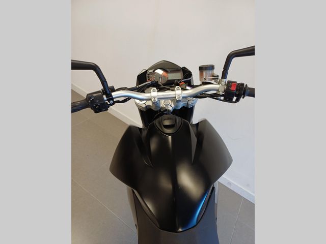 ktm - 990-supermoto-r