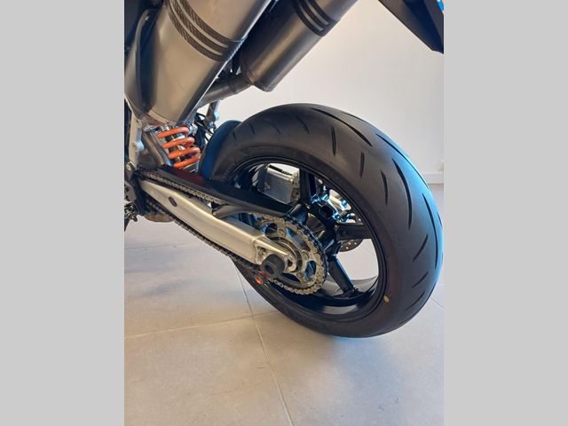 ktm - 990-supermoto-r