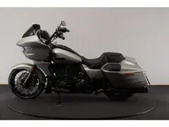 Harley-Davidson Fltrxse CVO Road Glide Custom Color Platinum 2023 occasion – foto 4 van 14