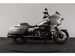 Harley-Davidson Fltrxse CVO Road Glide Custom Color Platinum 2023 occasion – foto 7 van 14