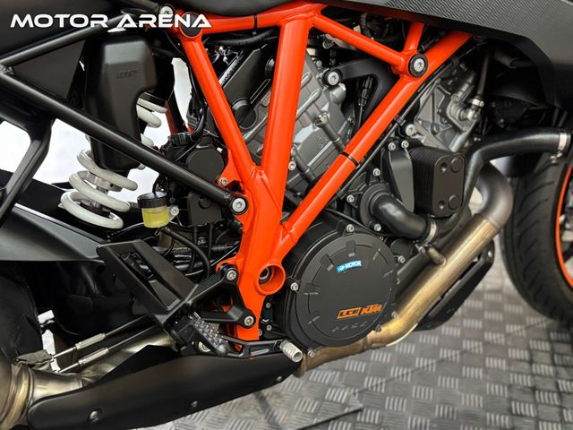 ktm - 1290-super-duke-gt
