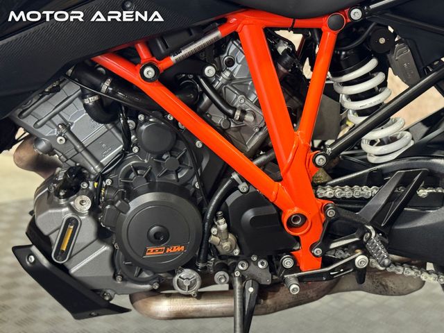 ktm - 1290-super-duke-gt