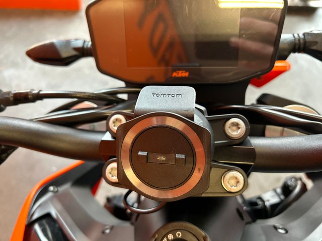 ktm - 790-duke