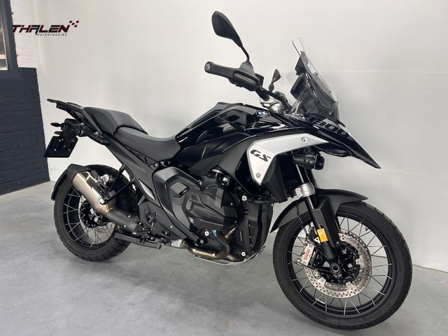 bmw - r-1300-gs-triple-black