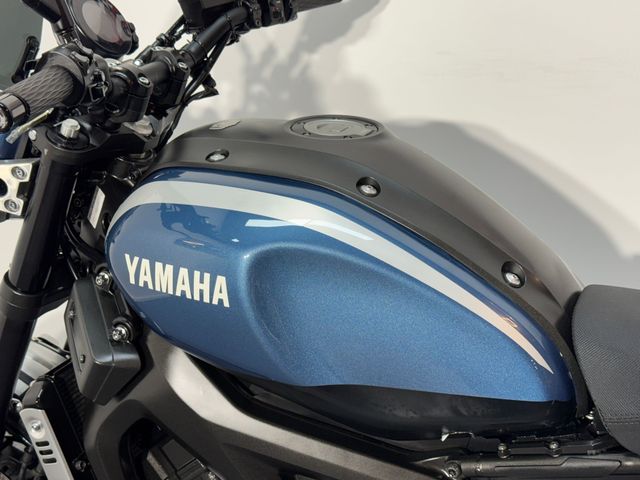 yamaha - xsr-900-abs