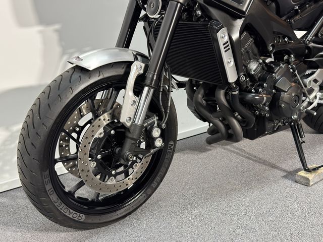 yamaha - xsr-900-abs