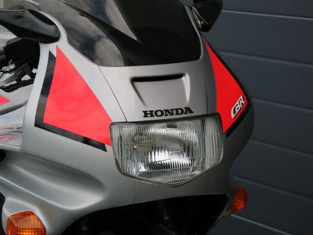 honda - cbr-600-f
