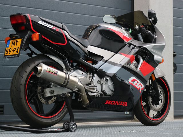 honda - cbr-600-f