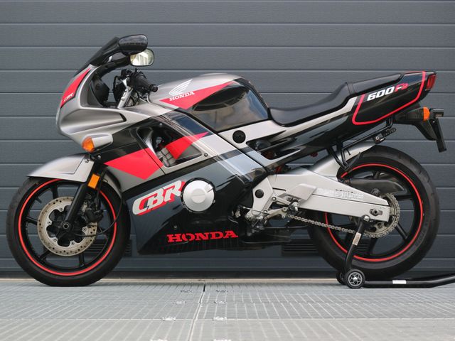 honda - cbr-600-f