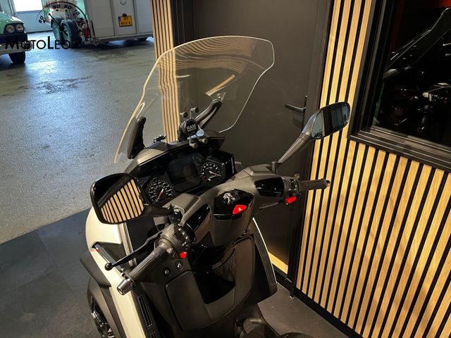 peugeot - metropolis-400