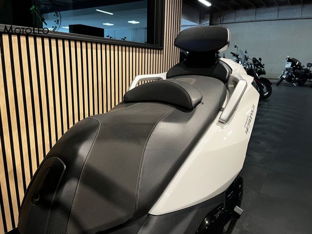 peugeot - metropolis-400