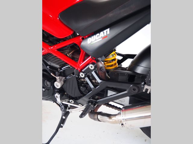 ducati - m-695
