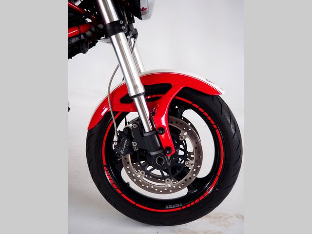 ducati - m-695