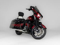 HARLEY-DAVIDSON CVO STREET GLIDE