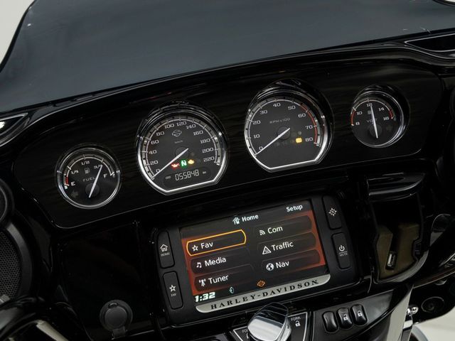 harley-davidson - cvo-street-glide