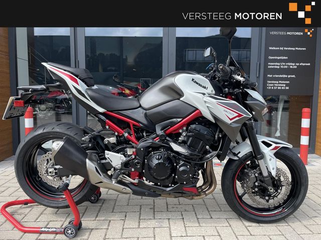 kawasaki - z900