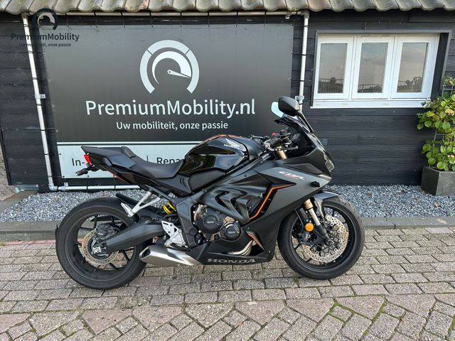 honda - cbr-650-r