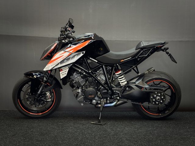 ktm - 1290-super-duke-r