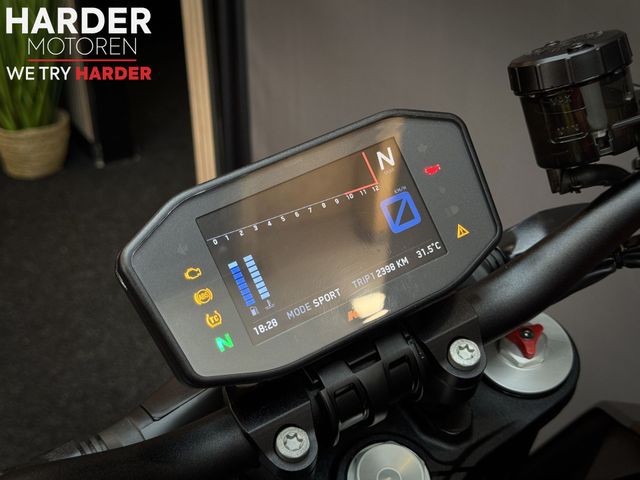 ktm - 1290-super-duke-r