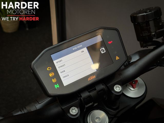 ktm - 1290-super-duke-r