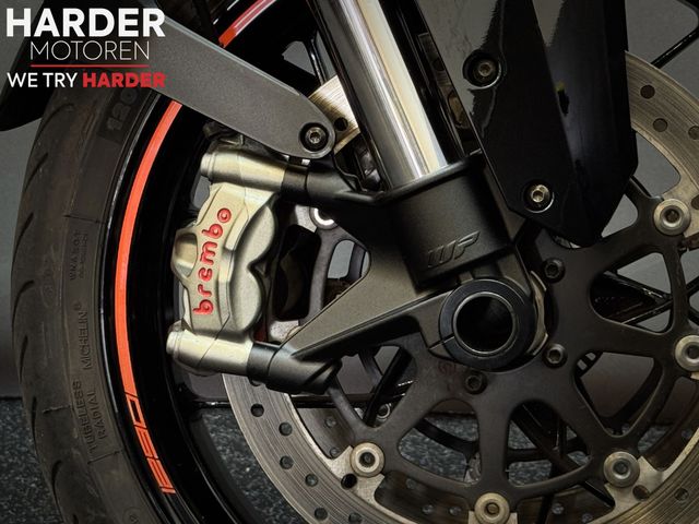 ktm - 1290-super-duke-r