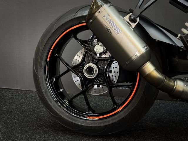 ktm - 1290-super-duke-r