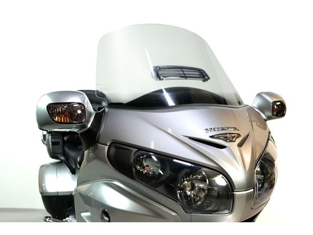 honda - gl-1800-goldwing
