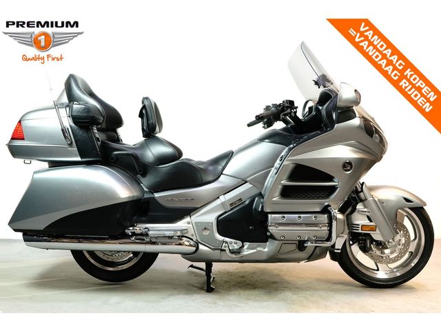 honda - gl-1800-goldwing
