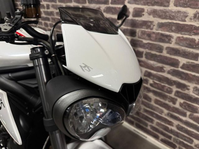 triumph - street-triple-rs