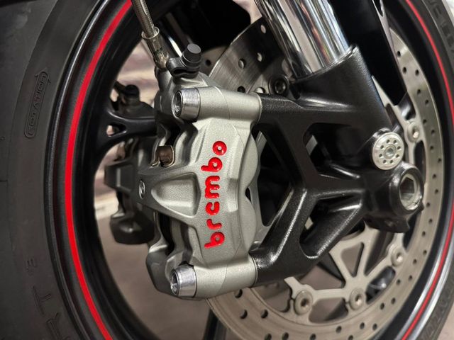 triumph - street-triple-rs