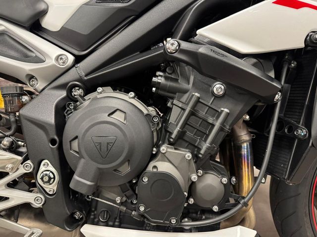 triumph - street-triple-rs