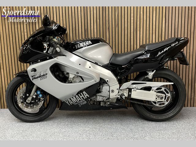 yamaha - yzf-1000-r-thunderace