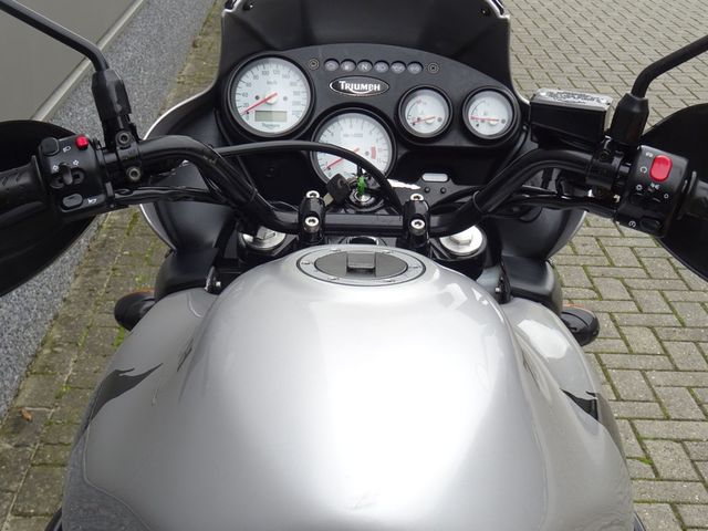 triumph - 955-i-tiger