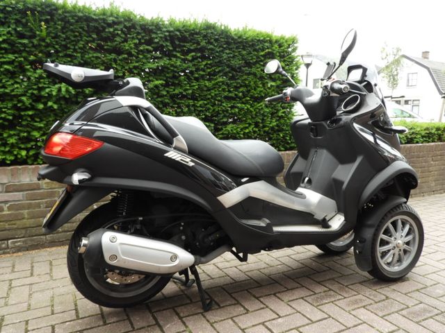 piaggio - mp3-300-lt-touring