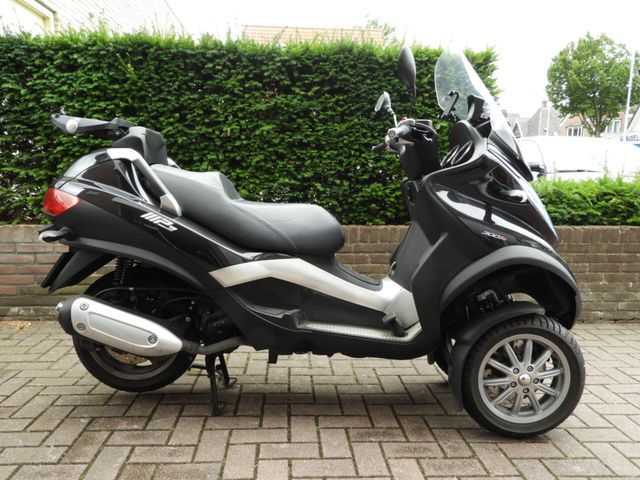 piaggio - mp3-300-lt-touring