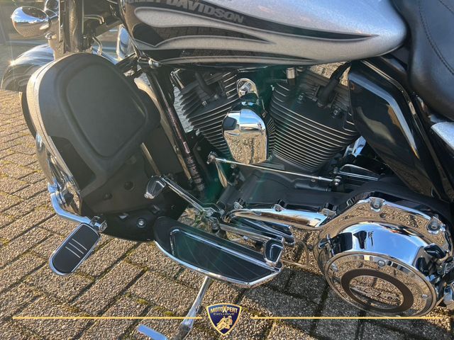 harley-davidson - street-glide-cvo-flhxse