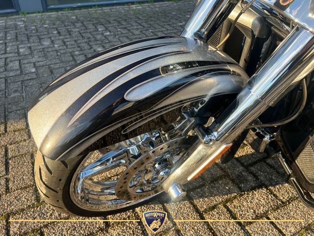 harley-davidson - street-glide-cvo-flhxse