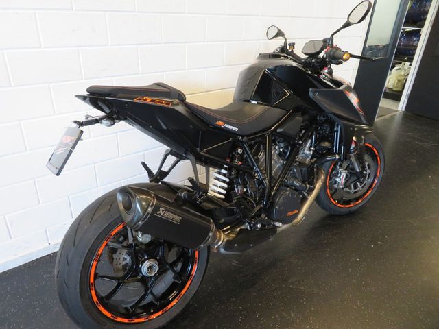 ktm - 1290-super-duke-r