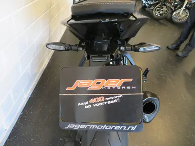 KTM 1290 SUPER DUKE R – foto 4
