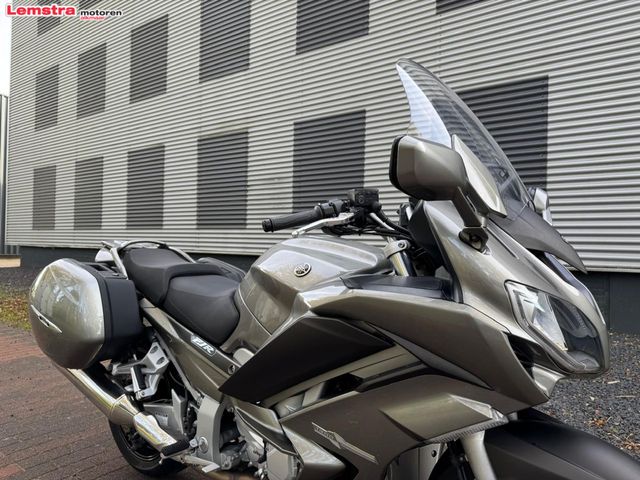yamaha - fjr-1300