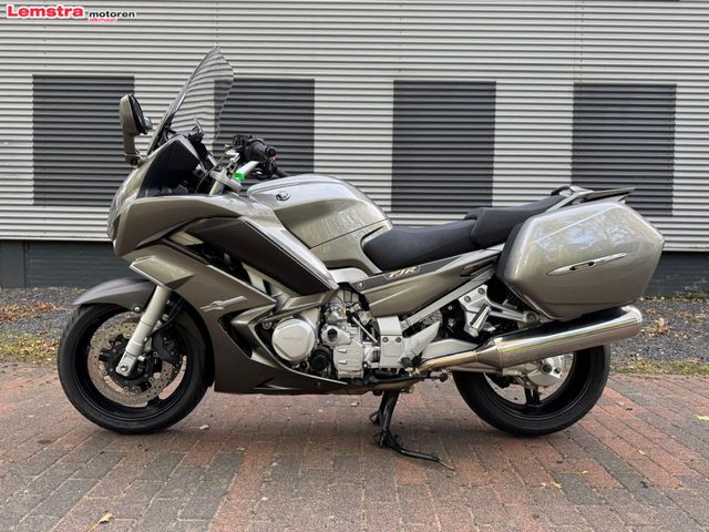 yamaha - fjr-1300