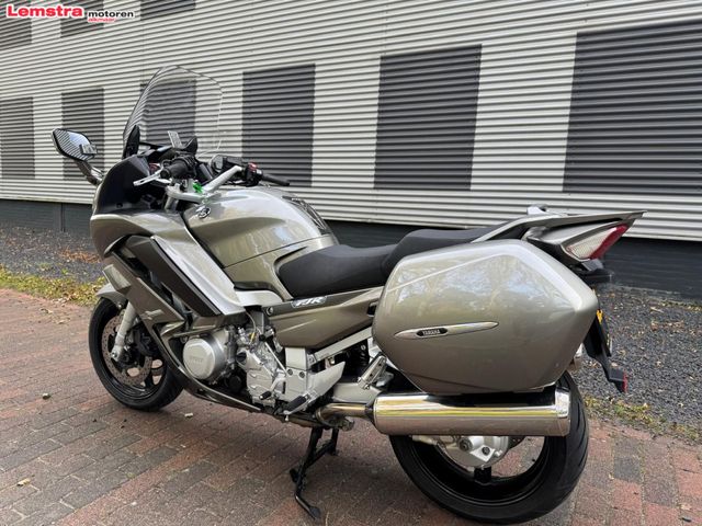 yamaha - fjr-1300